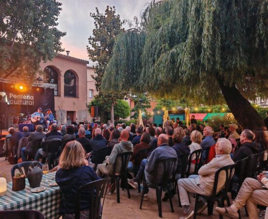 Perifèria Cultural: Orchestra Fireluche i Eduard Canimas